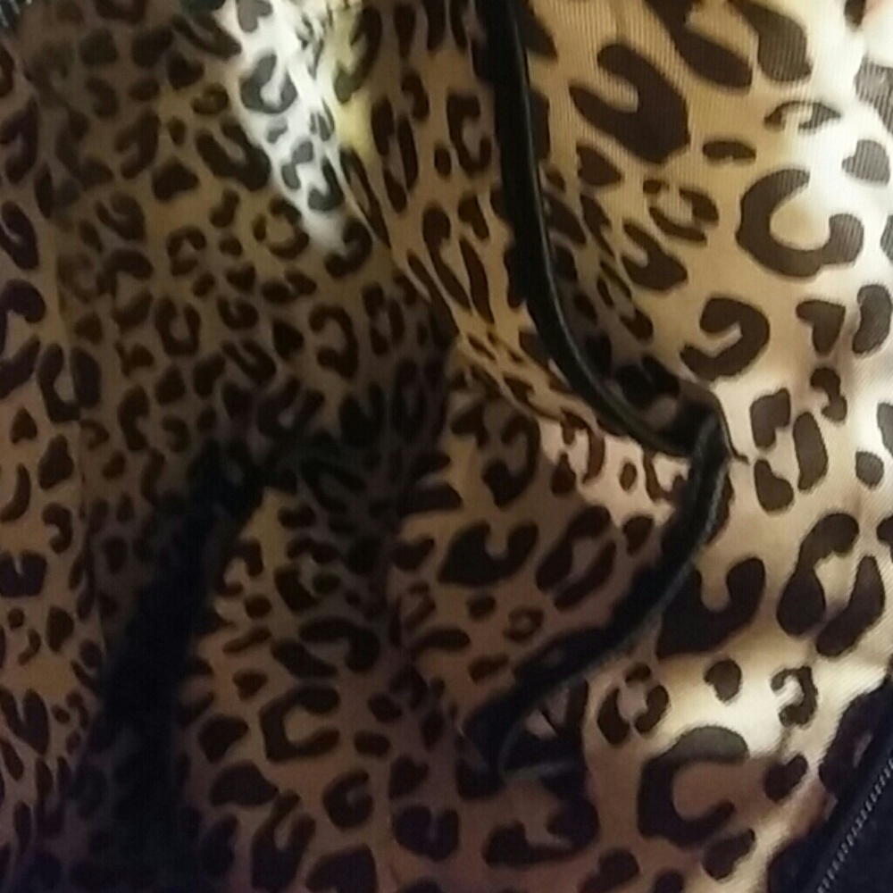 Handbag - Picture 5 of 6